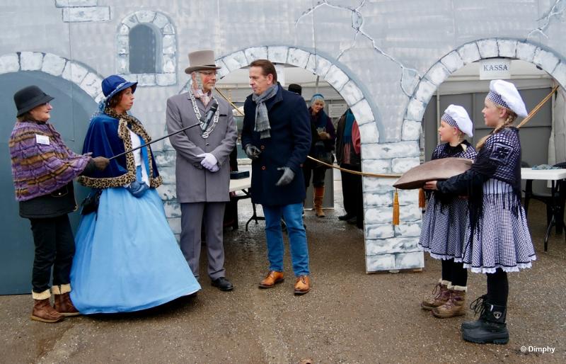 bdimage00005.JPG - Dickens 2018