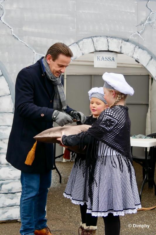 bdimage00006.JPG - Dickens 2018