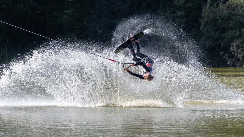 DSC_7864.jpg - EK waterski