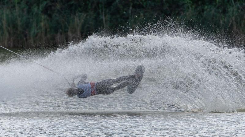 DSC_7893.jpg - EK waterski