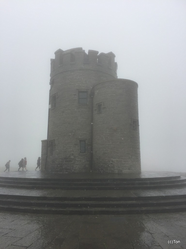 IMG_7844.JPG - O'Brien's Tower, Cliff's of Moher